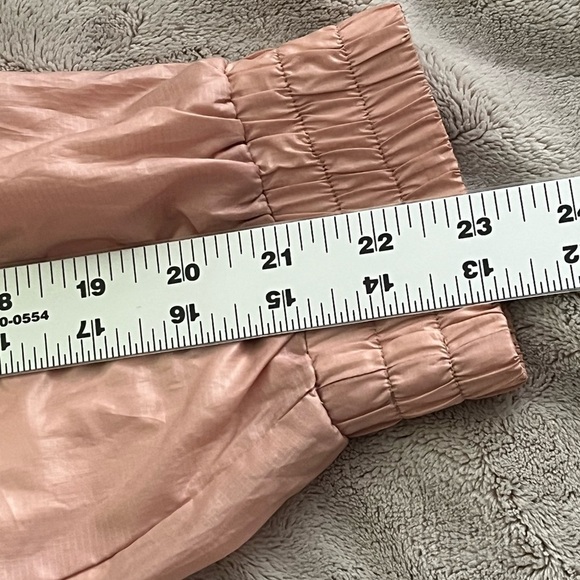 KITH Powell 1/4 Zip Windbreaker Pnk, Ronnie Fieg Unveils KITH's "Volcano 2.0" S - Picture 14 of 15